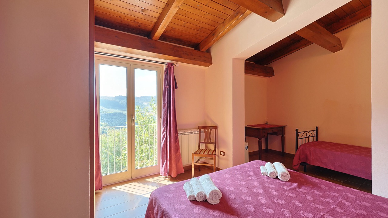 Photo of Bedroom in Patti