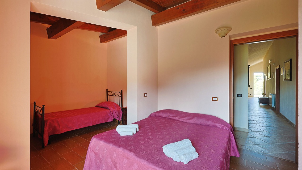 Photo of Bedroom in Patti