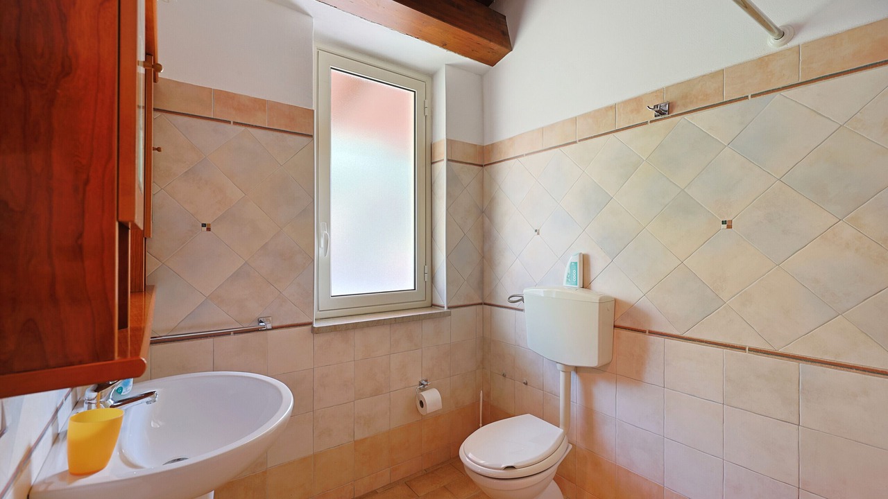 Photo of Bathroom in Patti