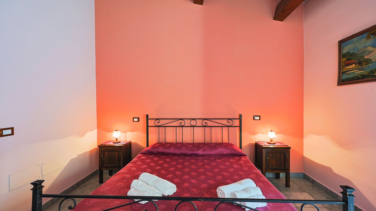 Photo of Bedroom in Patti