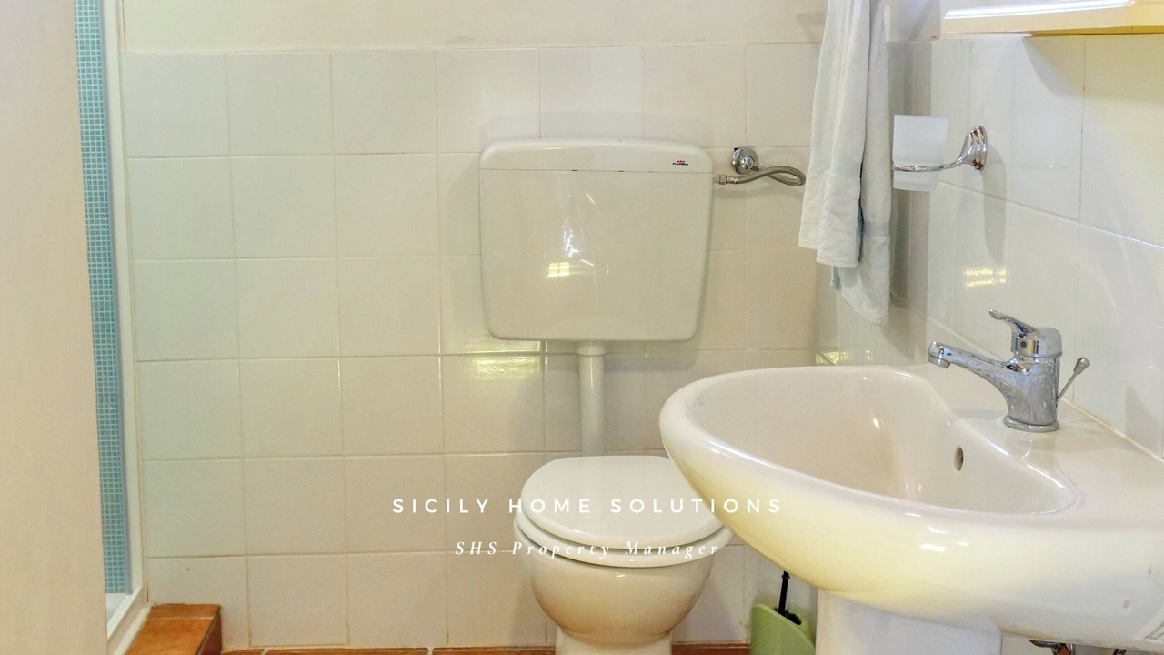 Photo of Bathroom in Partinico