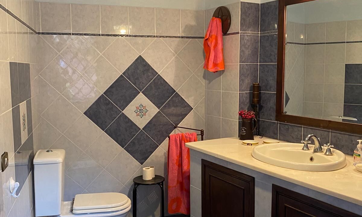Photo of Bathroom in Milo