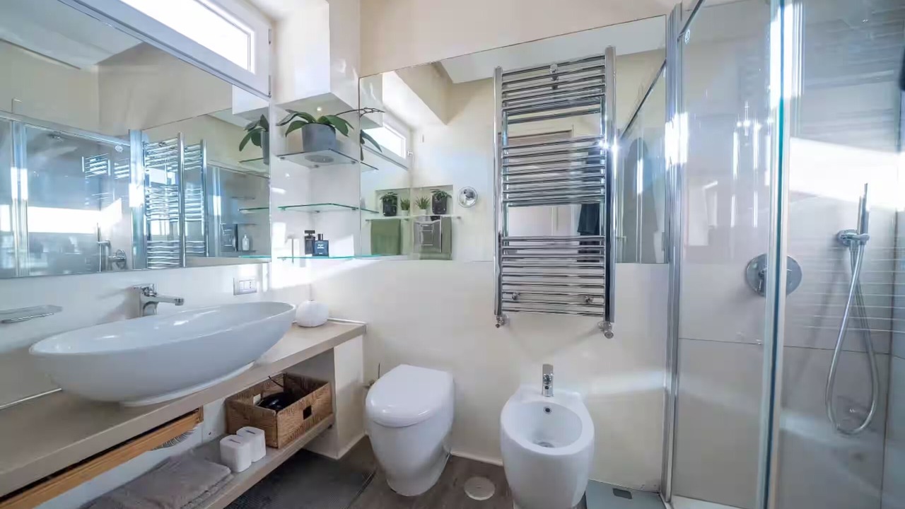 Photo of Bathroom in Mergellina