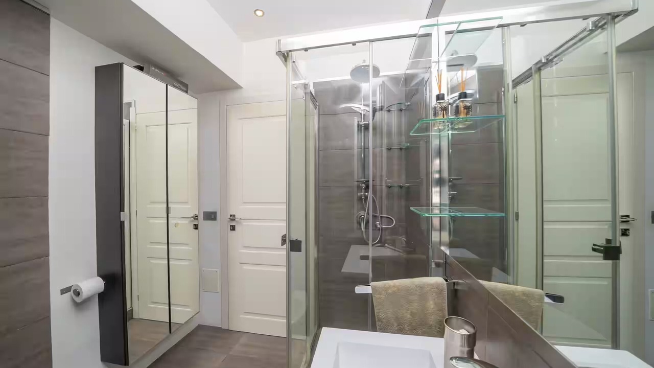 Photo of Bathroom in Mergellina