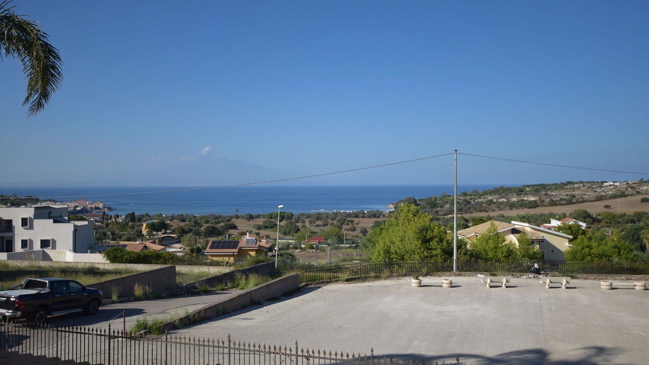 Photo of Others in Brucoli