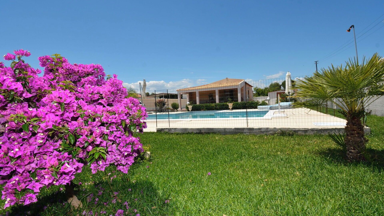 Photo of Outdoor in Brucoli