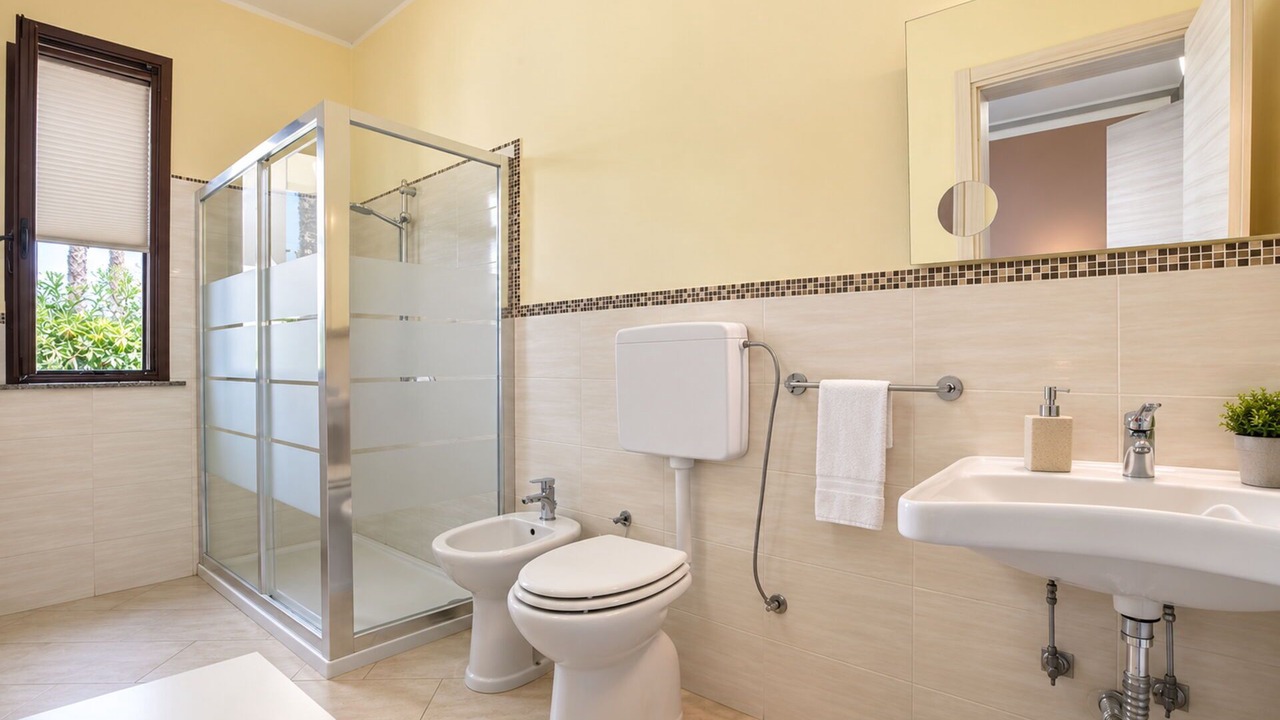 Photo of Bathroom in Brucoli