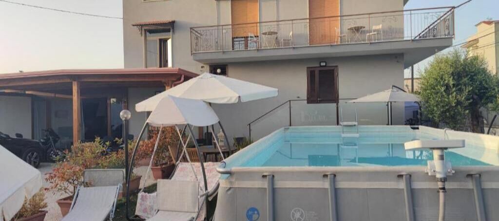 Photo of Outdoor in Naples