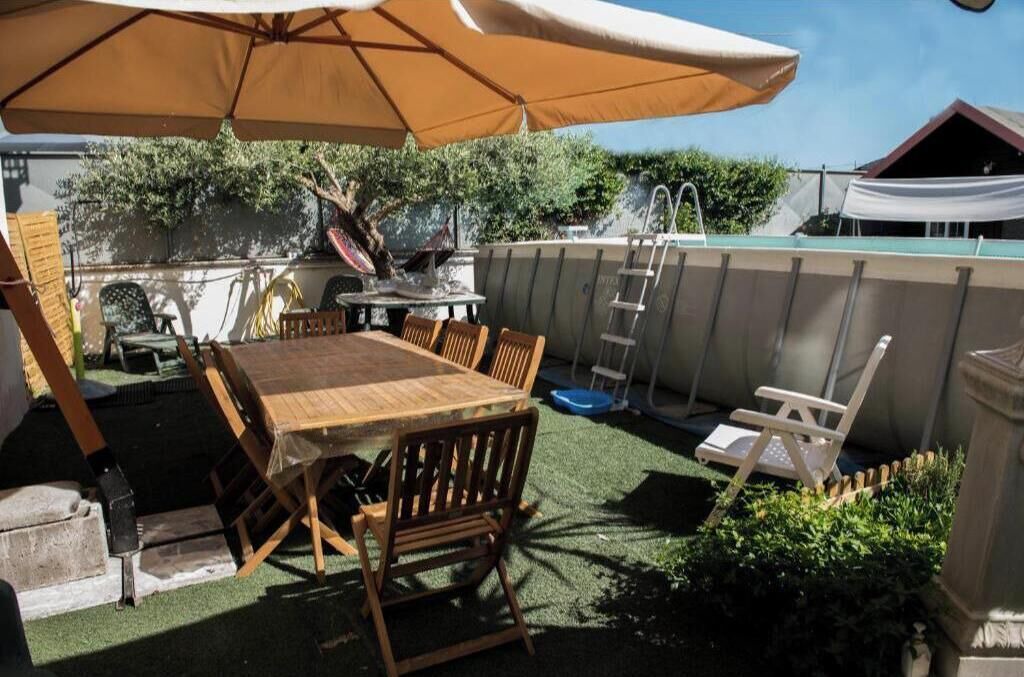 Photo of Outdoor in Naples