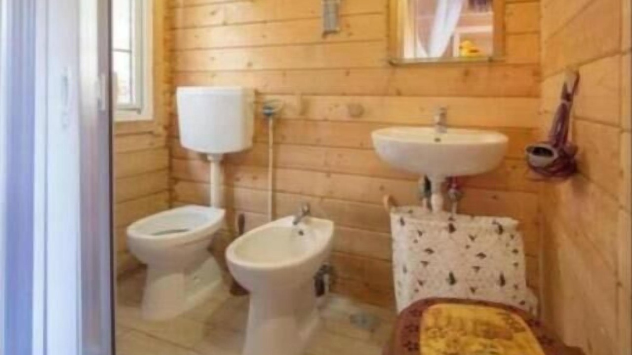 Photo of Bathroom in Naples