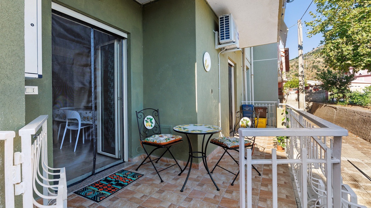 Photo of Outdoor in Patti