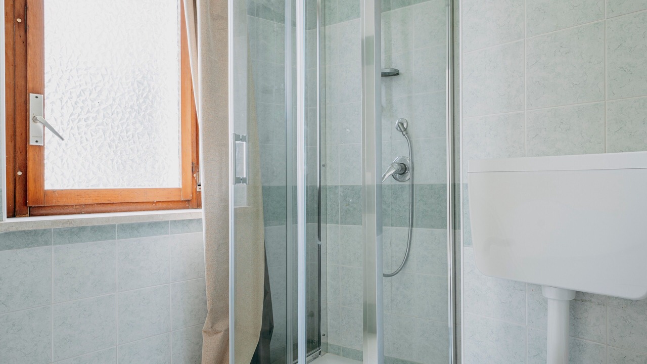 Photo of Bathroom in Tiche