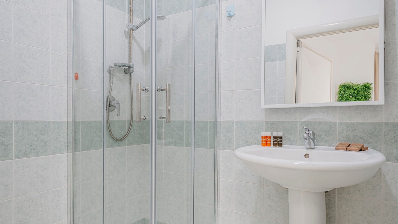 Photo of Bathroom in Tiche