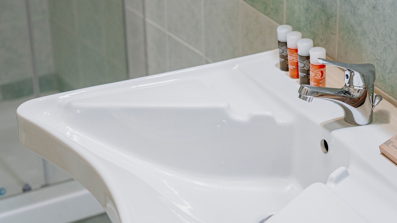 Photo of Bathroom in Tiche