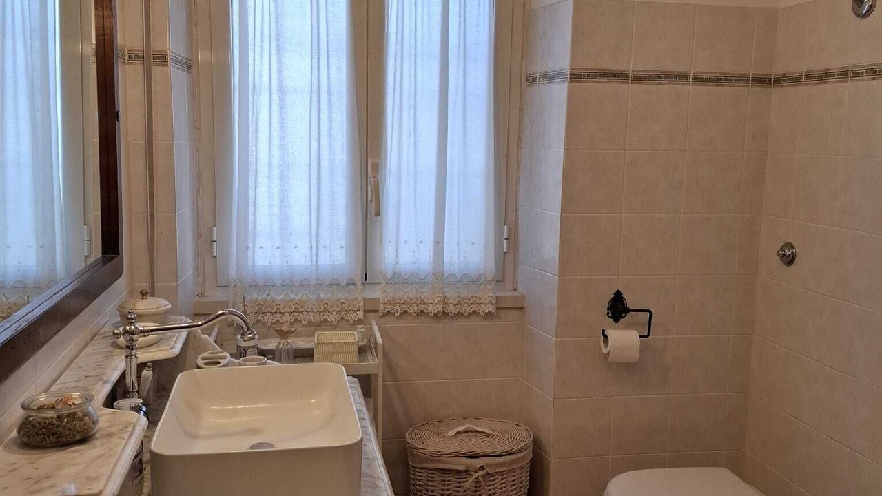 Photo of Bathroom in Anzio