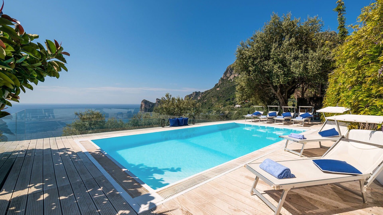 Photo of Outdoor in Sirenuse