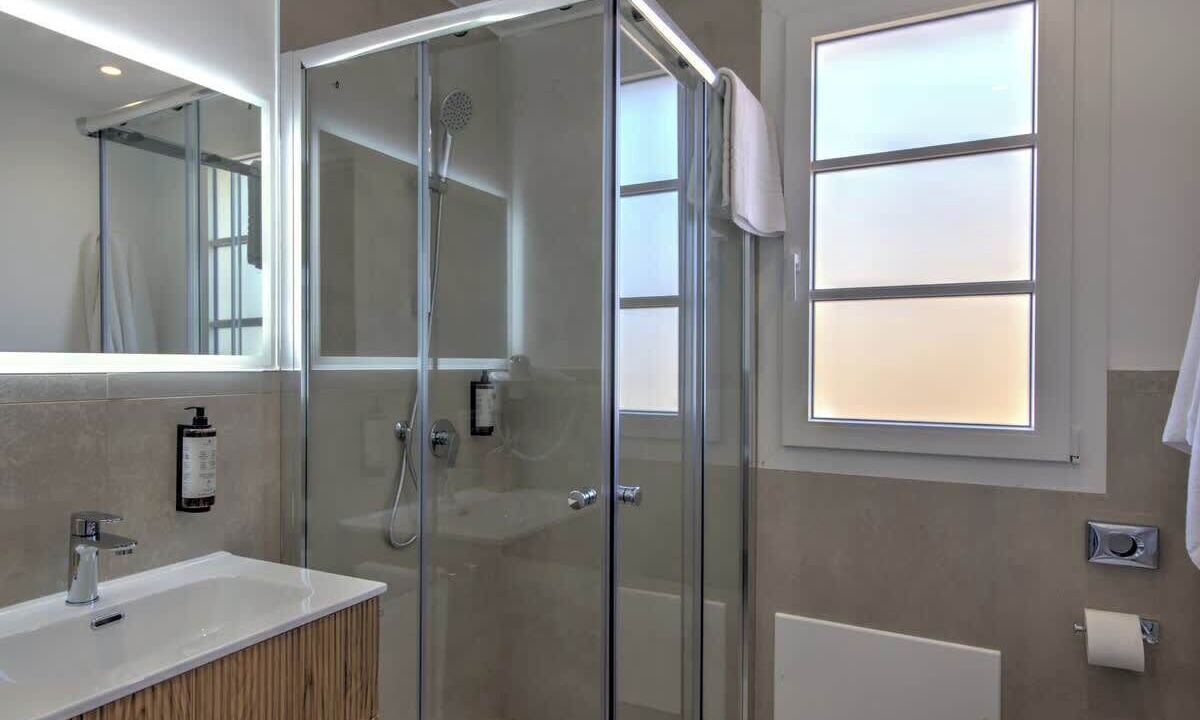 Photo of Bathroom in Carini