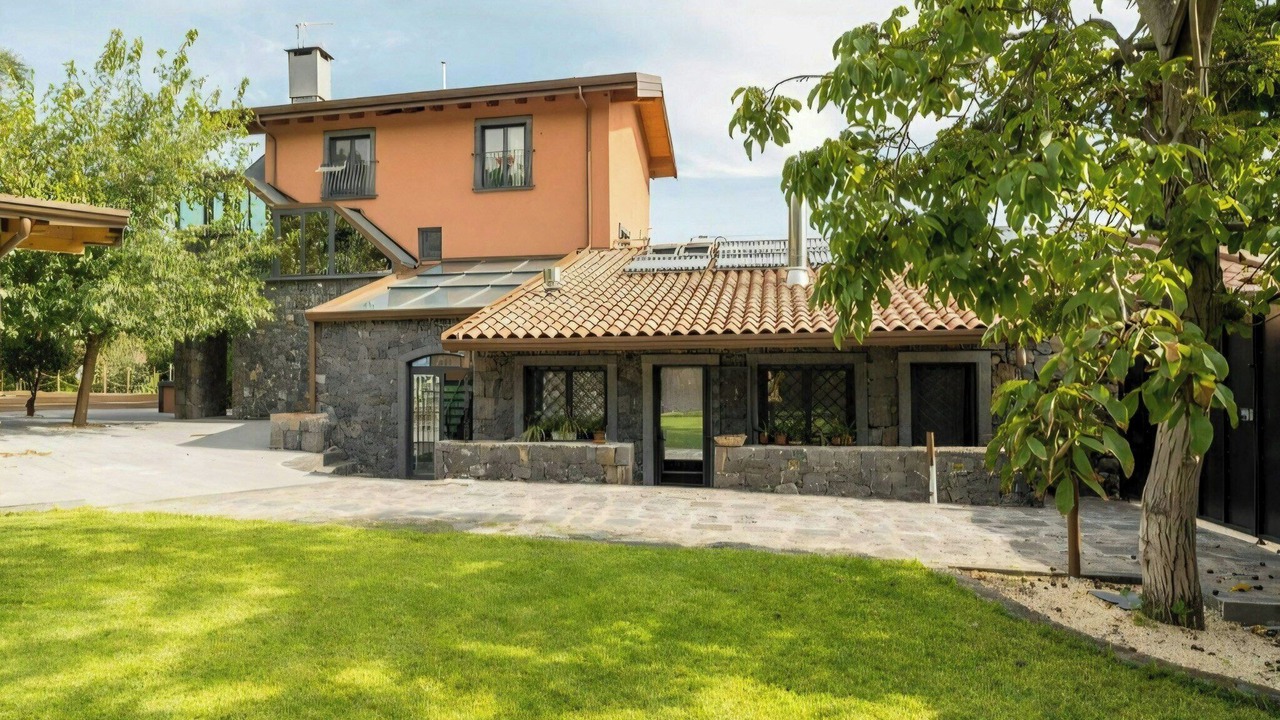 Photo of Outdoor in Aci Catena