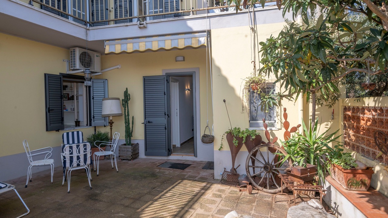 Photo of Patio Balcony in Province of Messina