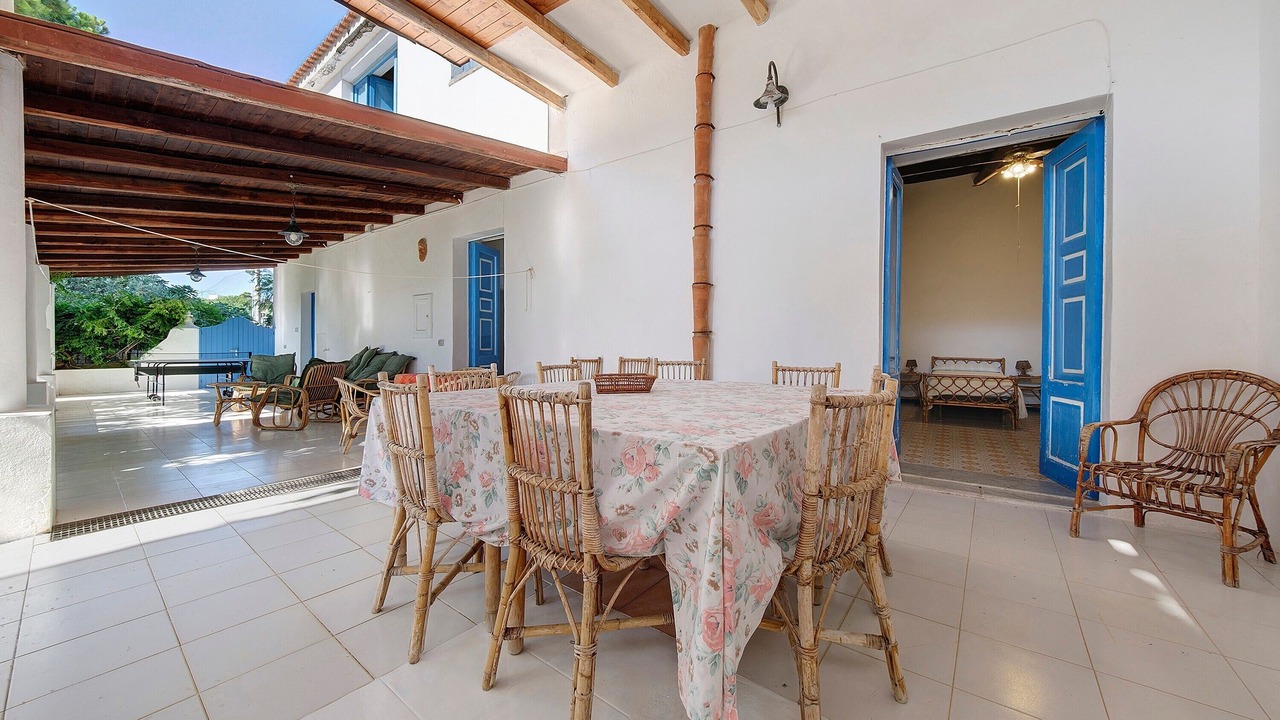 Photo of Outdoor in Lingua