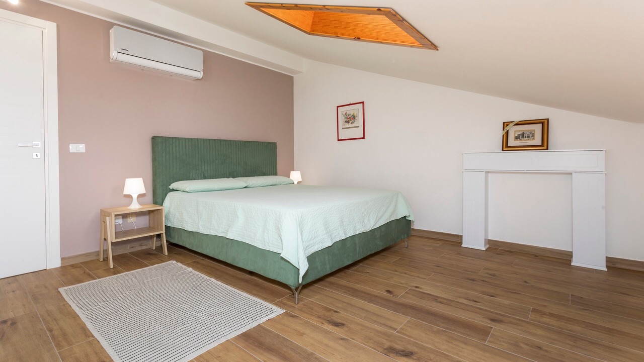 Photo of Bedroom in Archi