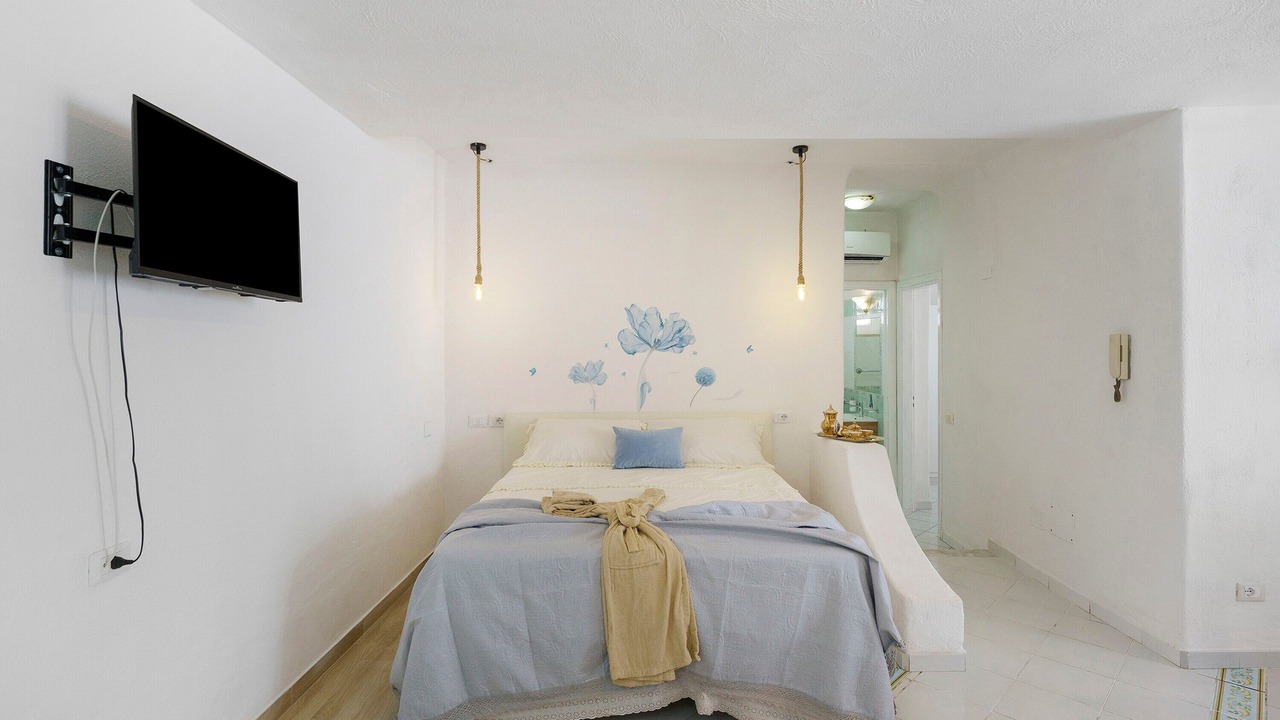Photo of Bedroom in Forio