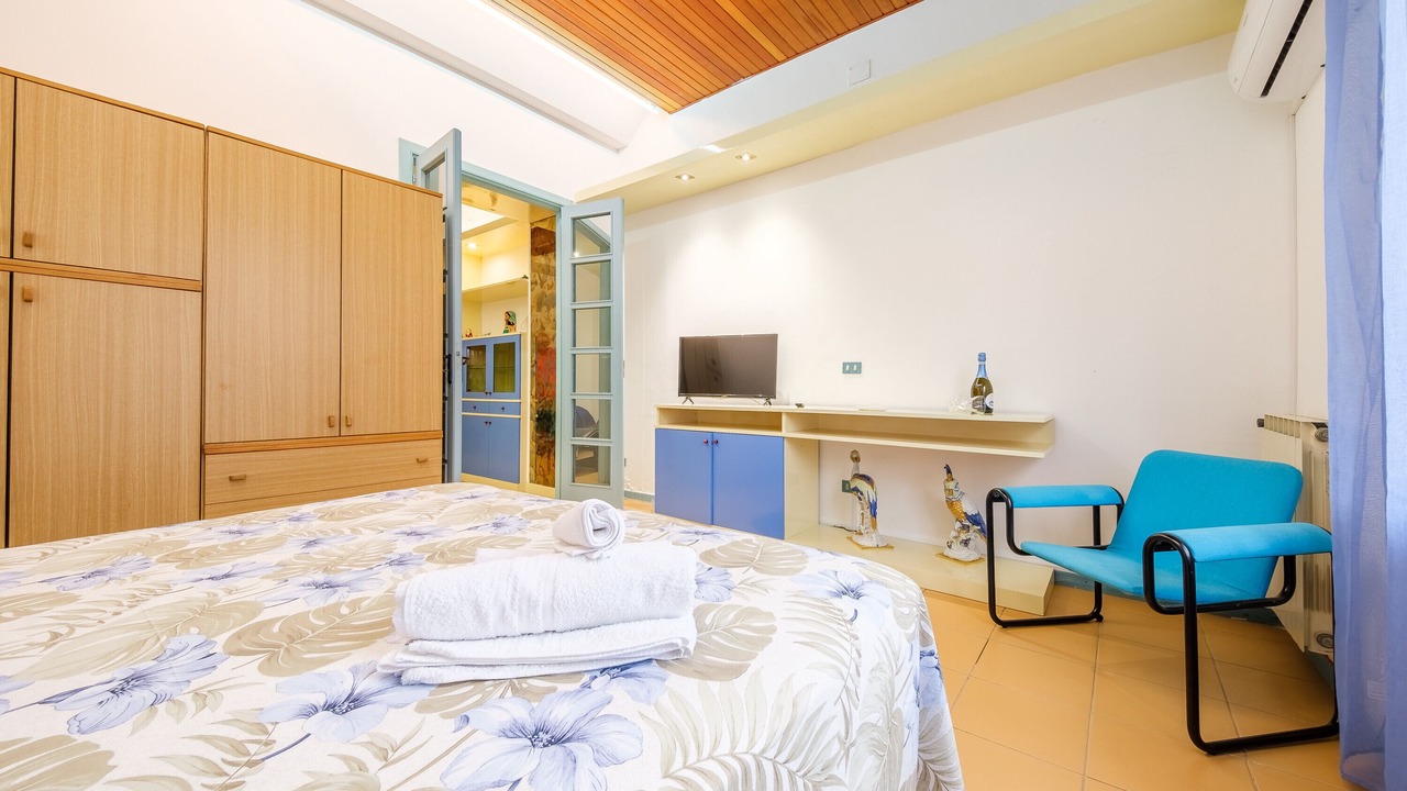 Photo of Bedroom in Pace del Mela