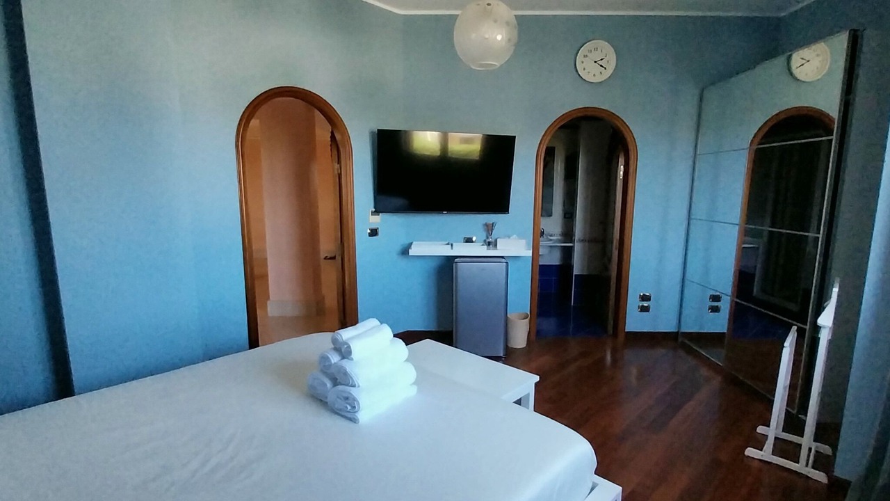 Photo of Bedroom in Tiche