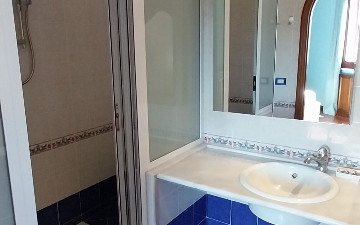 Photo of Bathroom in Tiche