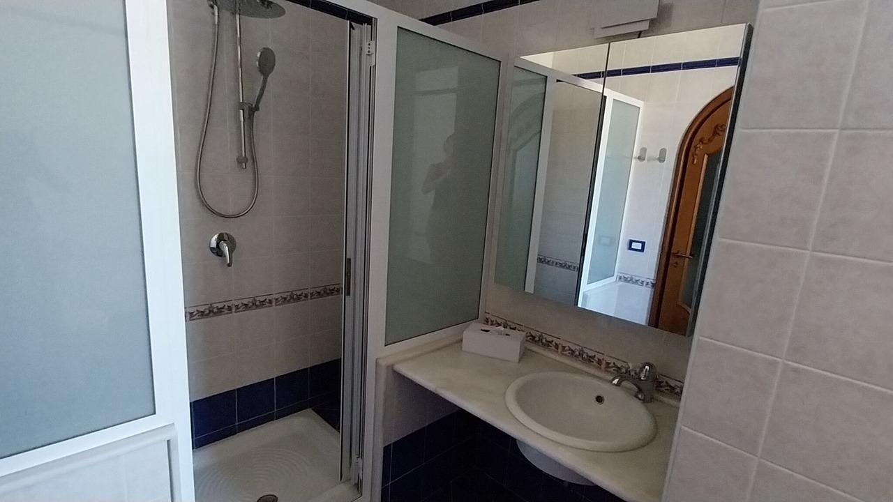 Photo of Bathroom in Tiche