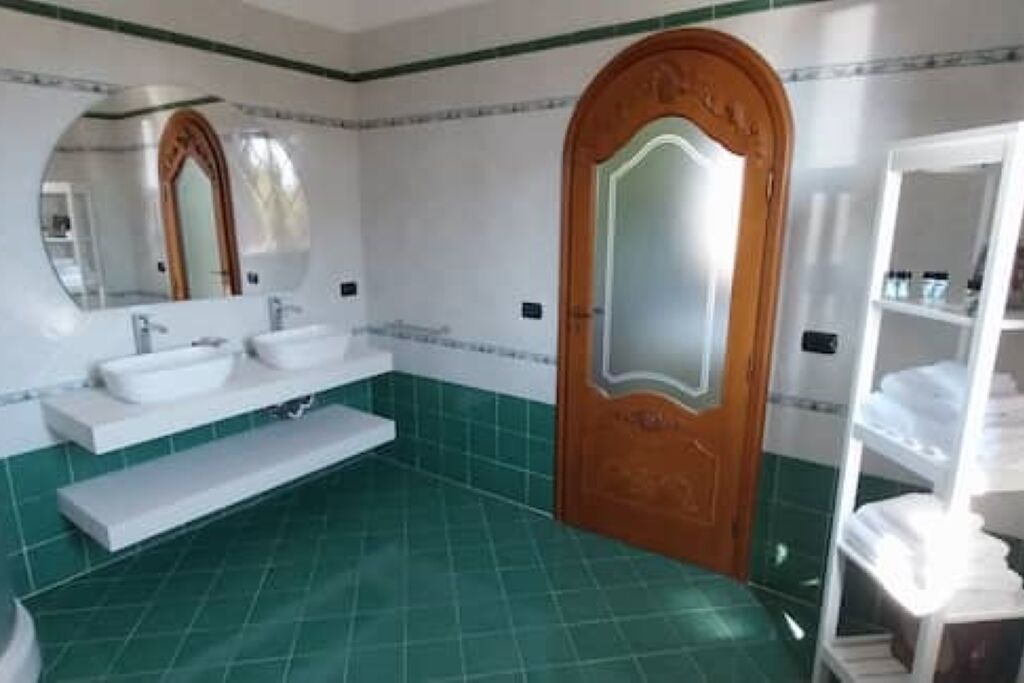 Photo of Bathroom in Epipoli