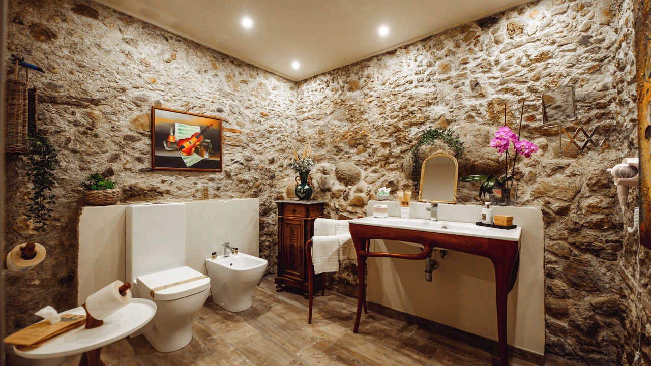 Photo of Bathroom in Venetico