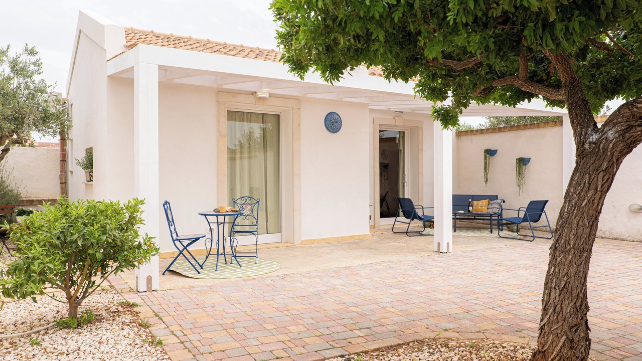 Photo of Outdoor in Arini