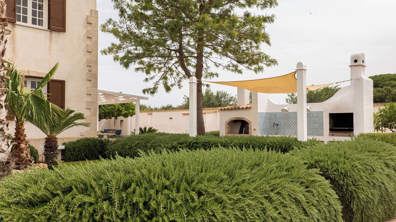 Photo of Outdoor in Arini