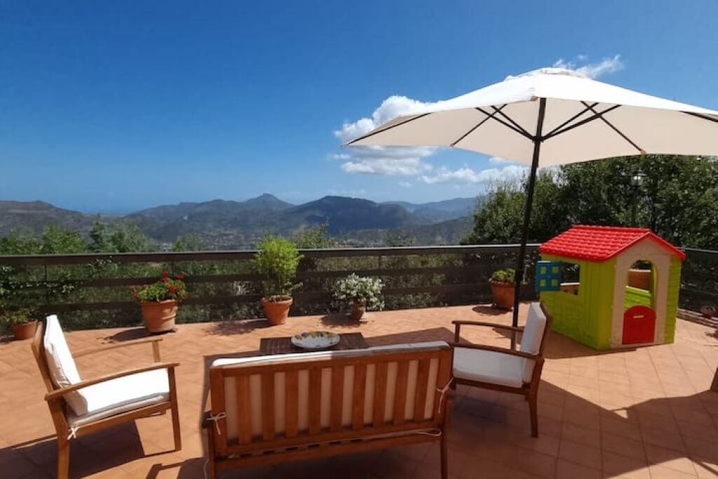 Photo of Patio Balcony in Castelbuono