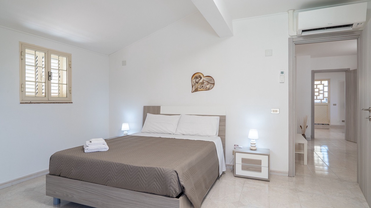 Photo of Bedroom in Tiche