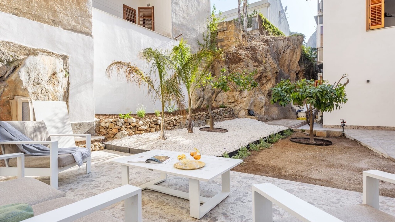 Photo of Outdoor in Palermo