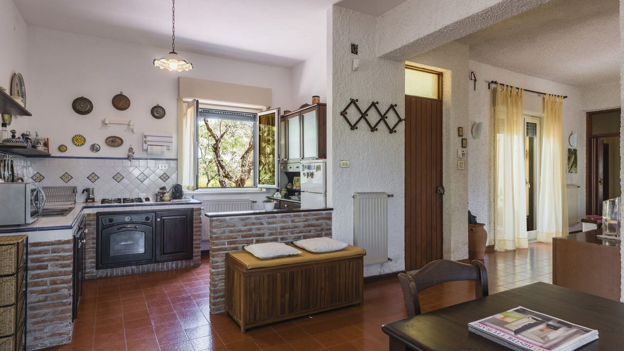 Photo of Kitchen in Pedara