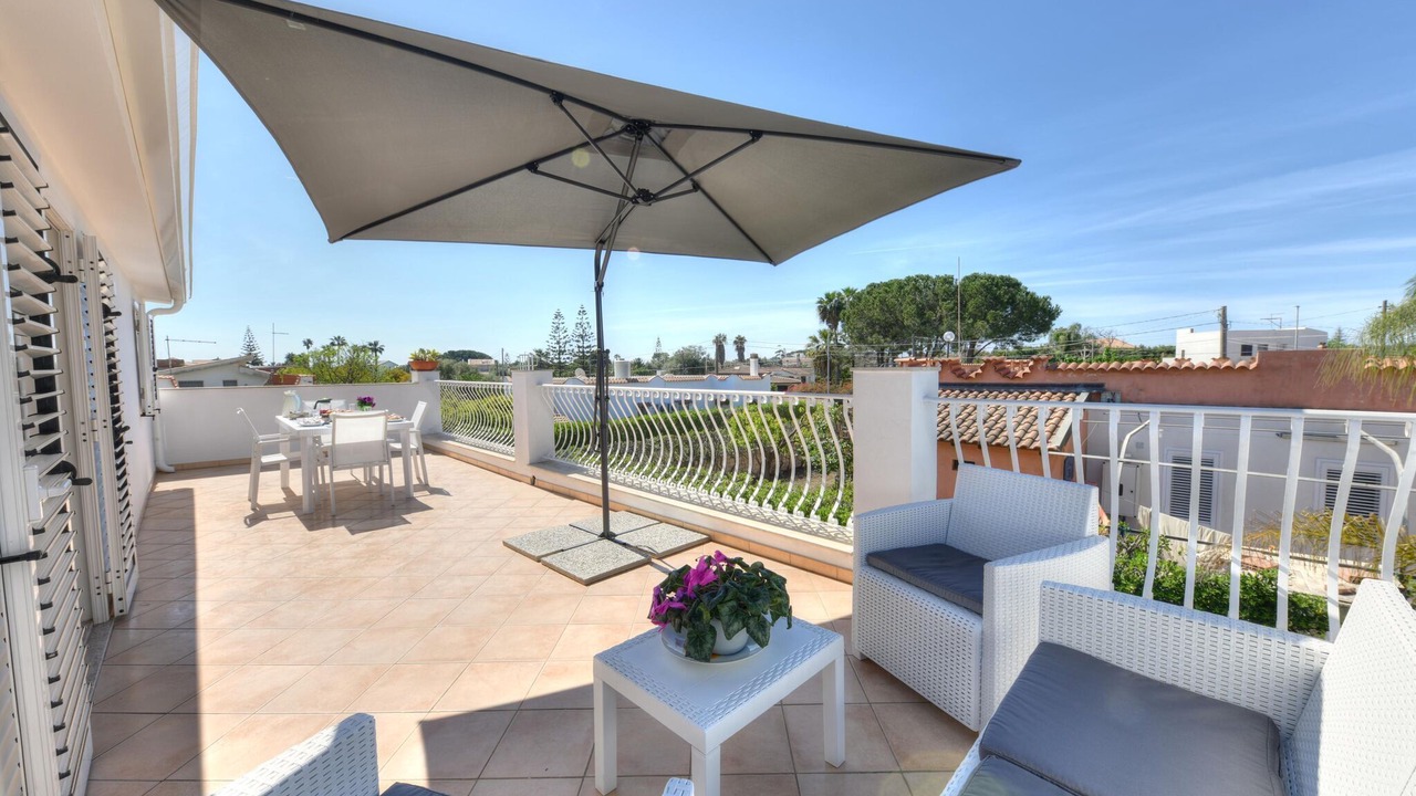 Photo of Patio Balcony in Fontane Bianche