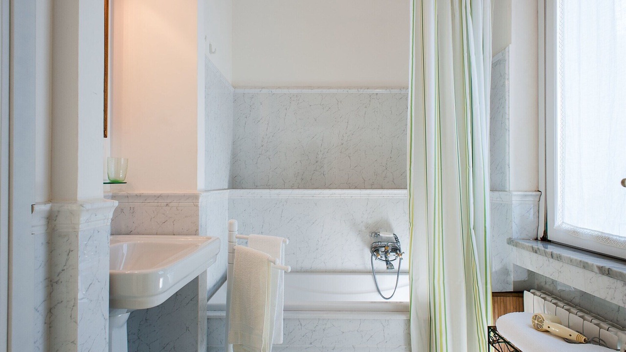 Photo of Bathroom in Paceco
