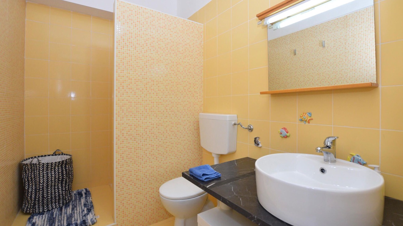 Photo of Bathroom in Caucana-finaiti-casuzze-finaiti Nord