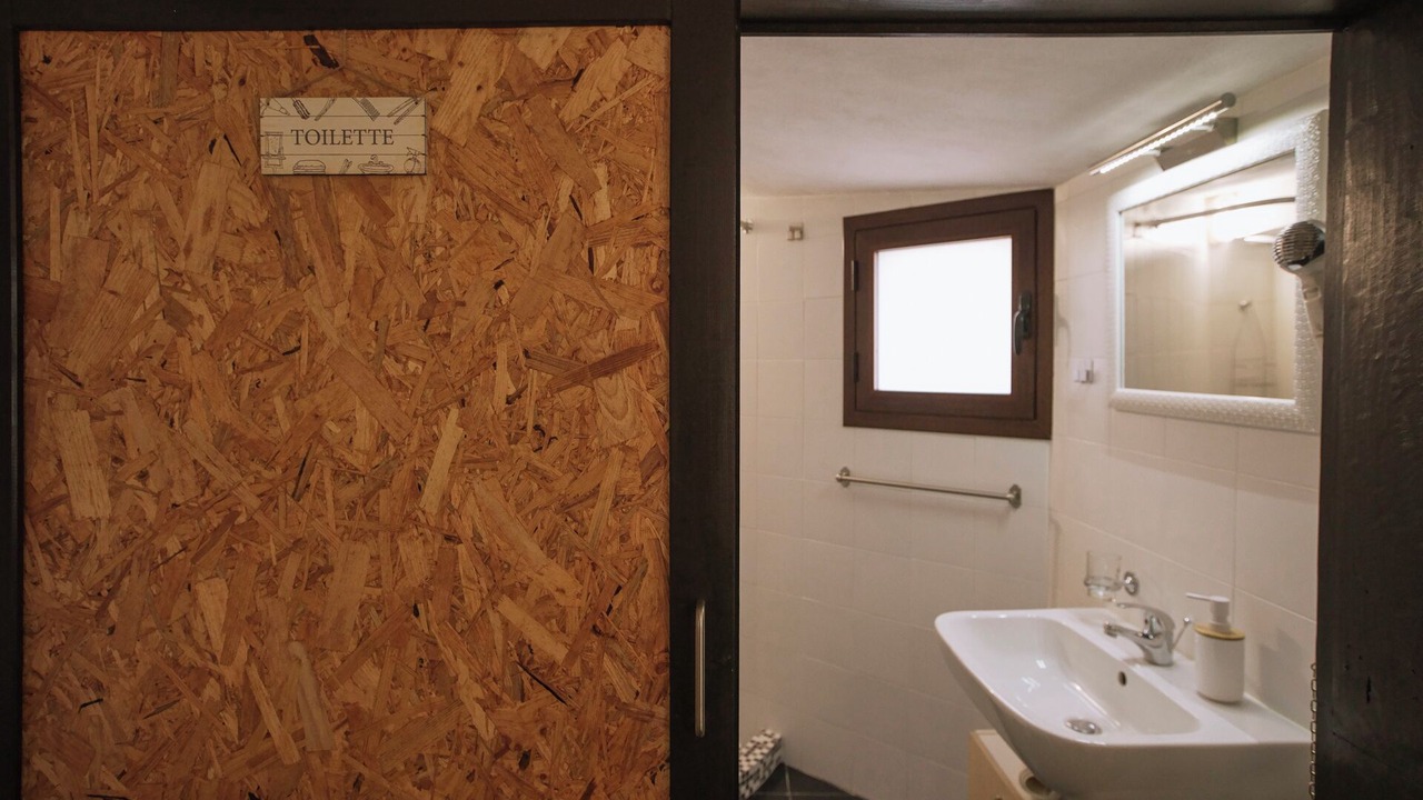 Photo of Bathroom in Trecasuzze