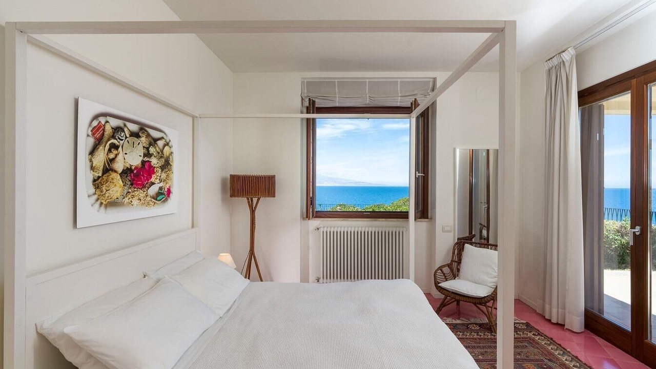 Photo of Bedroom in Costa Saracena-Castelluccio