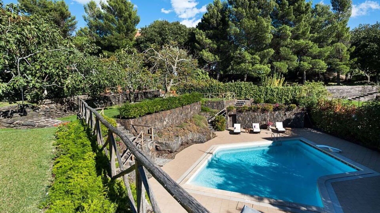 Photo of Outdoor in Ragalna