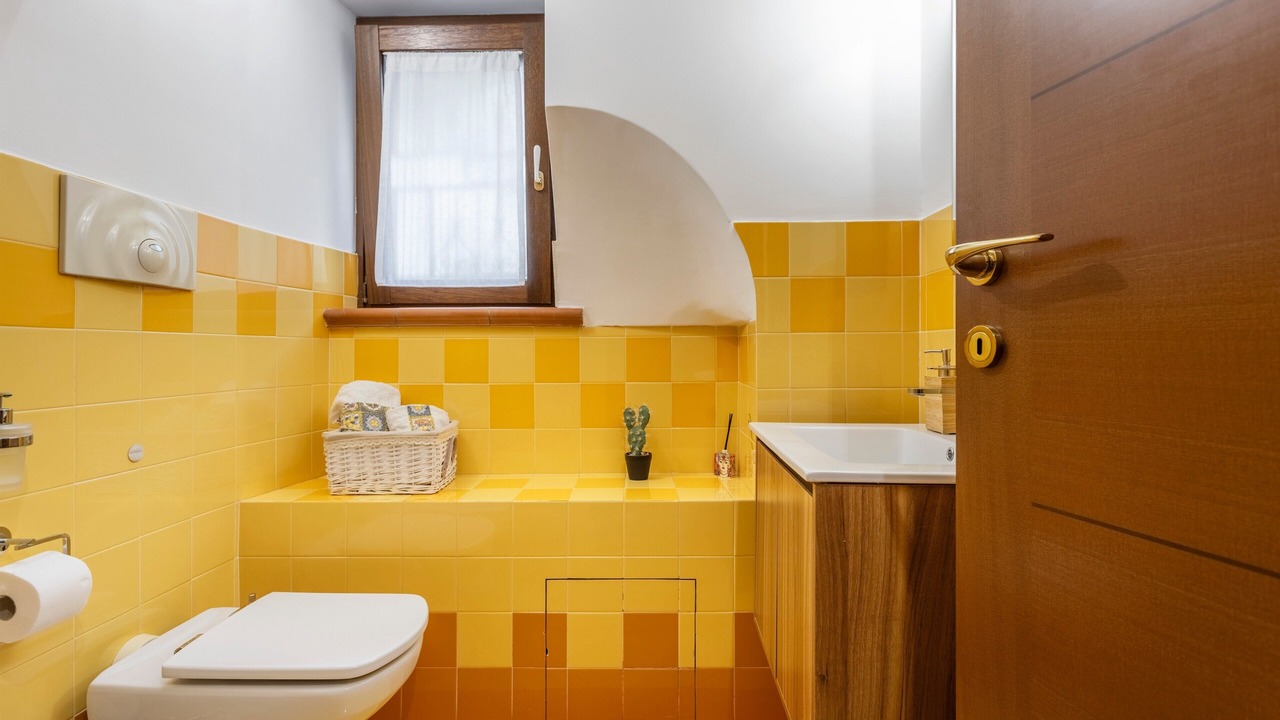 Photo of Bathroom in Kalsa