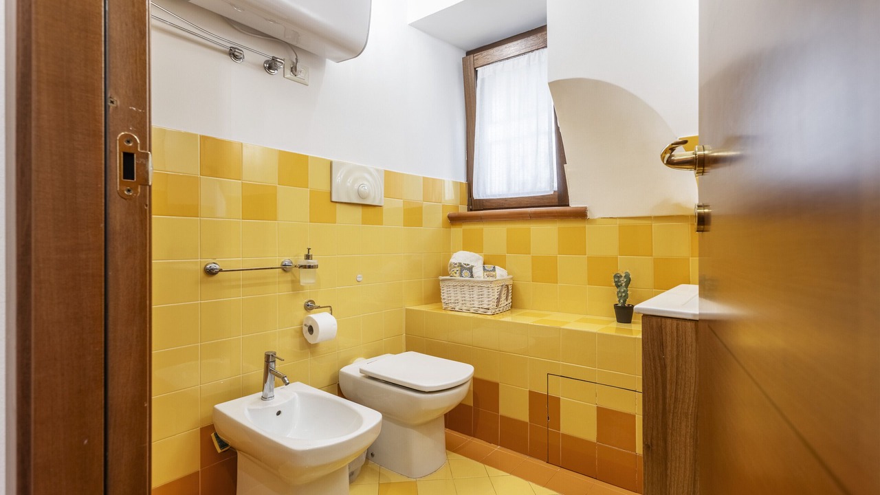 Photo of Bathroom in Kalsa