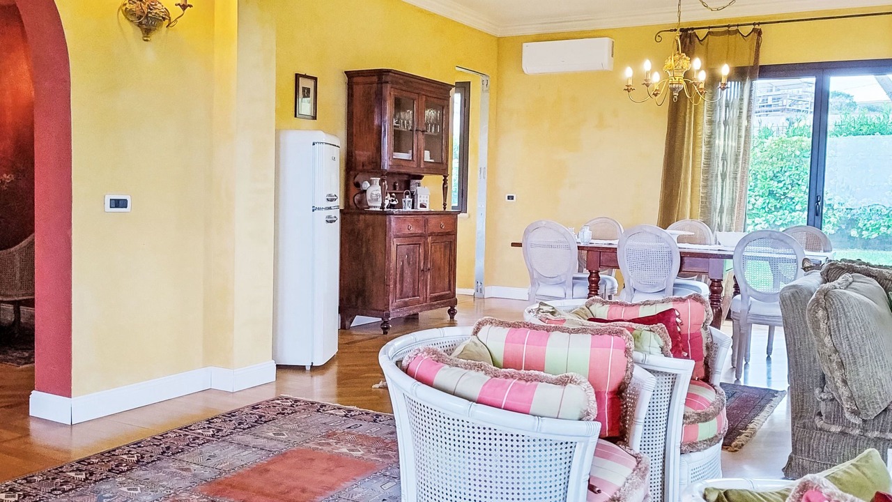 Photo of Livingroom in Brucoli