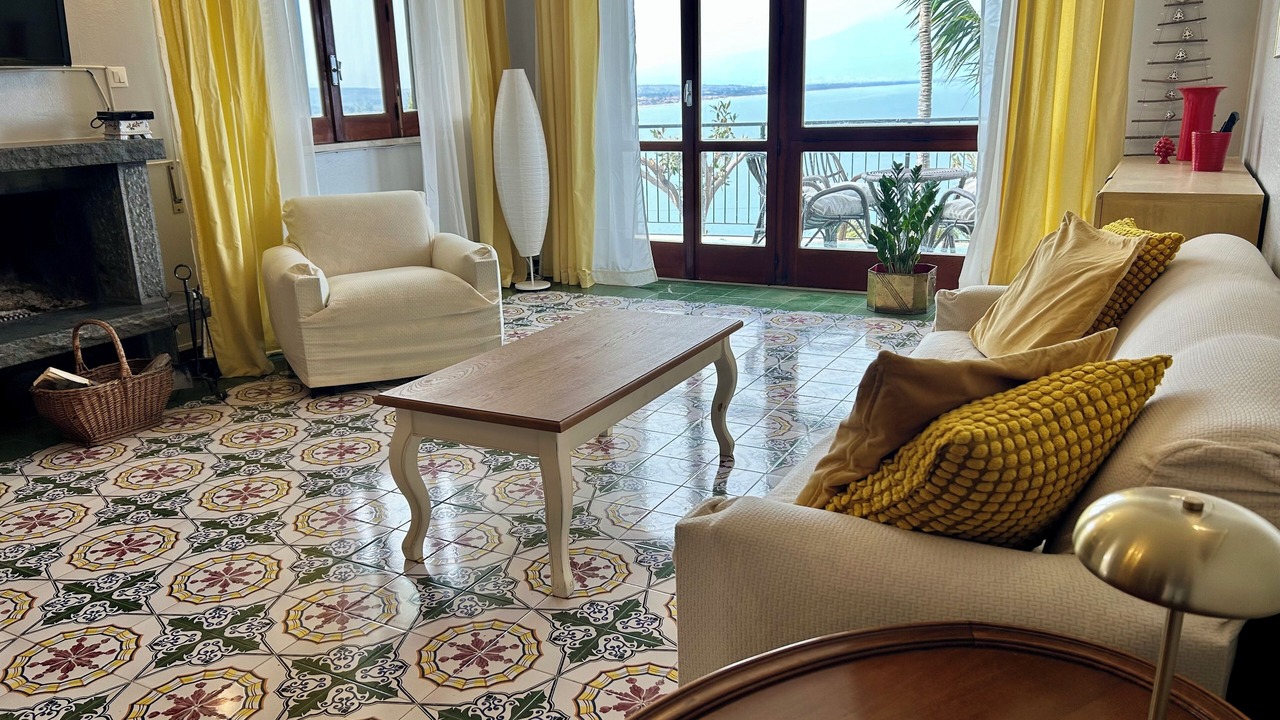 Photo of Livingroom in Costa Saracena-Castelluccio
