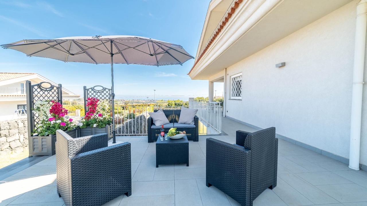 Photo of Patio Balcony in Aci Catena
