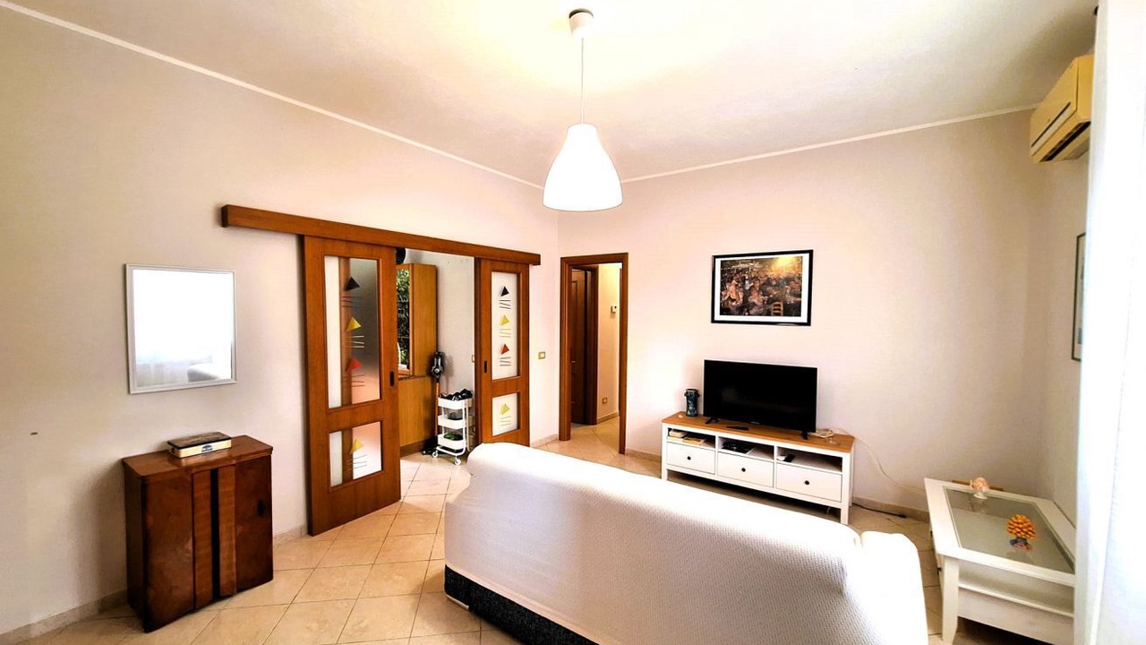 Photo of Livingroom in Arenella
